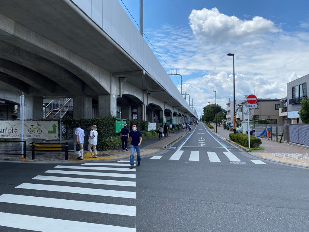 線路の北側